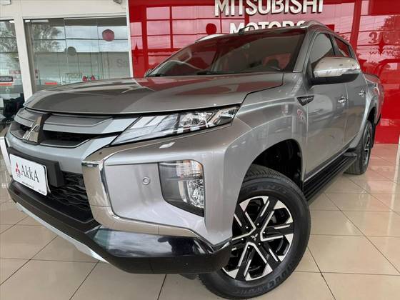MITSUBISHI L200 TRITON 2.4 16V TURBO DIESEL SPORT HPE-S CD 4P 4X4 AUTOMÁTICO MITSUBISHI L200 TRITON 2.4 16V TURBO DIESEL SPORT HPE-S CD 4P 4X4 AUTOMÁTICO